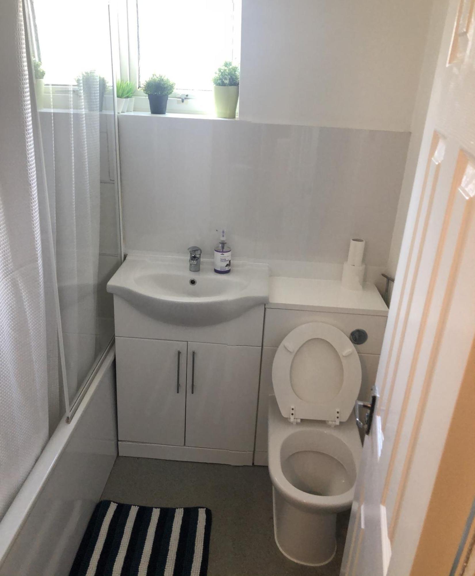 Apple House Guesthouse Heathrow Airport Hillingdon Rum bild